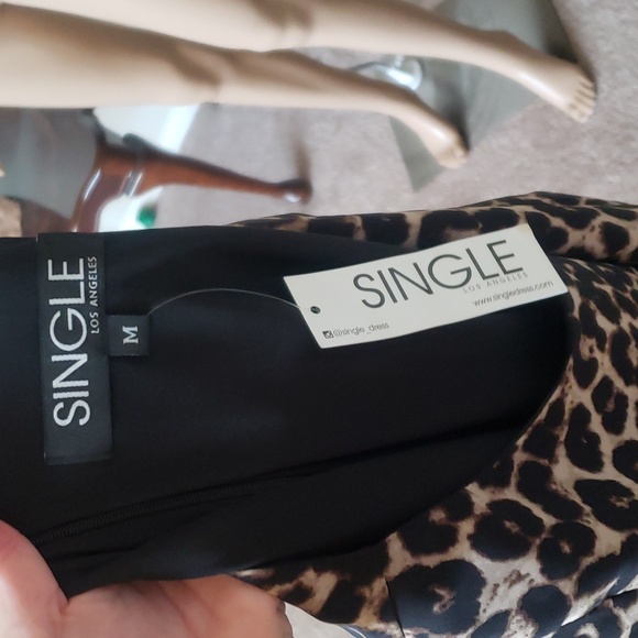 NWT M Single Los Angeles cheetah print lined midi quarter sleeve satin feel - Picture 8 of 9